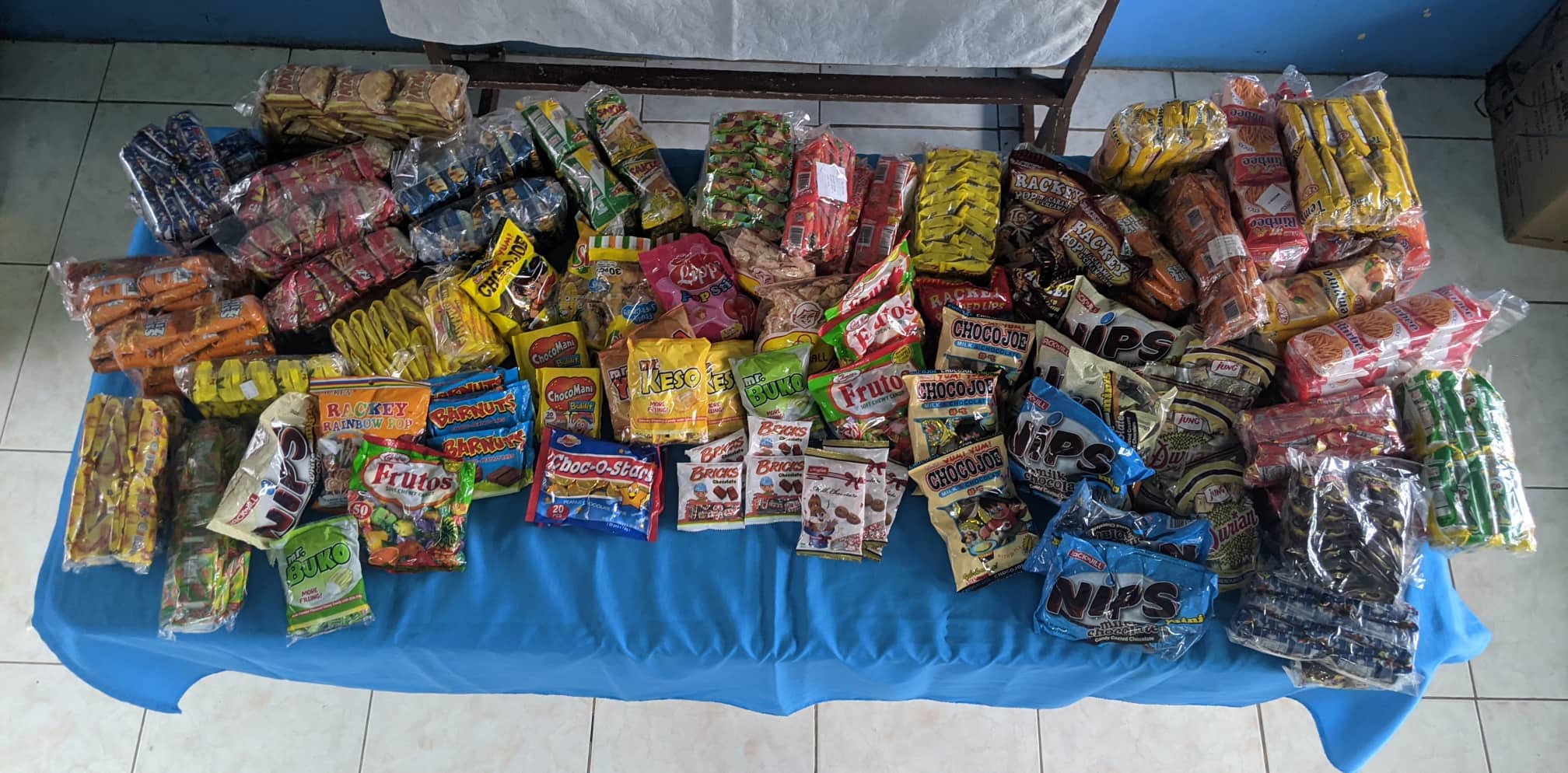 Christmas giveaways